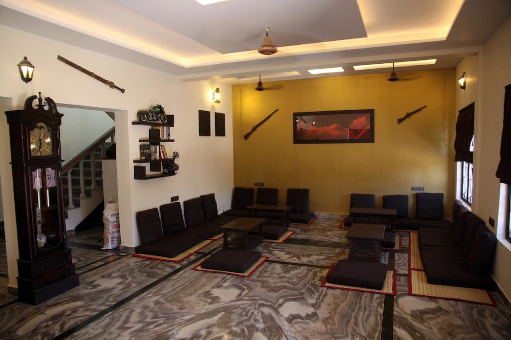 Wanderers Hostel Morjim Kültér fotó